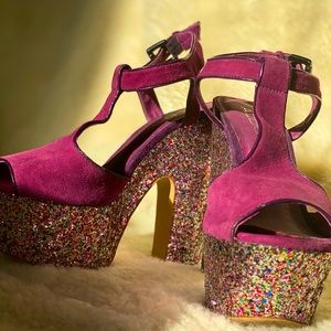 Purple suede T-strap Aldo 👠